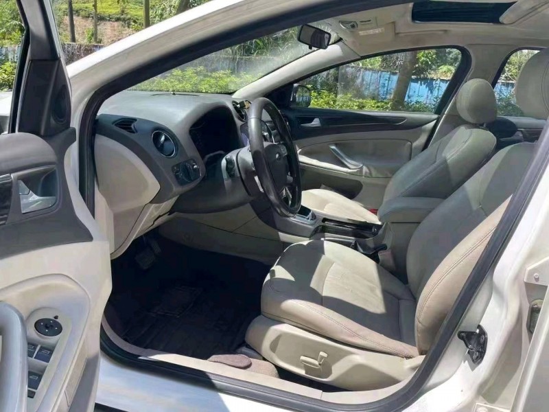 珠海13年福特蒙迪欧8