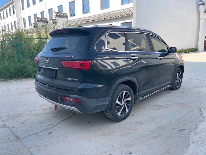 廊坊18年北汽幻速S77