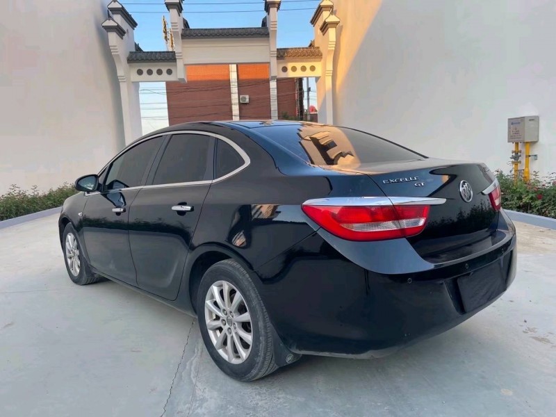 廊坊12年别克英朗GT8