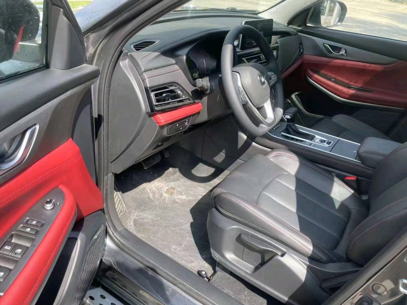 宜昌23年长安汽车CS754