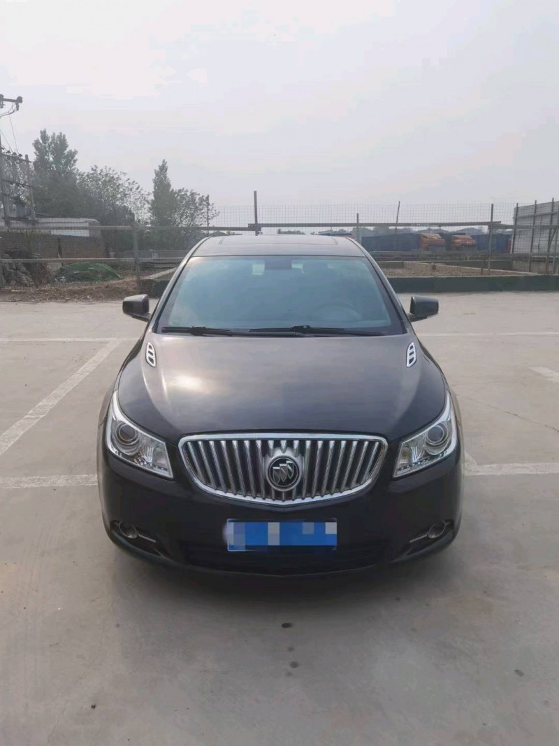 石家庄10年别克君越1