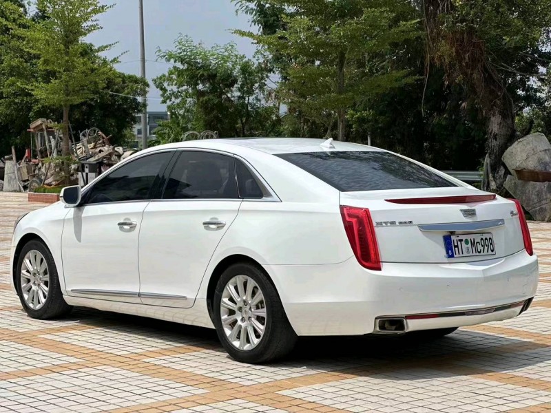 汕头15年凯迪拉克XTS7