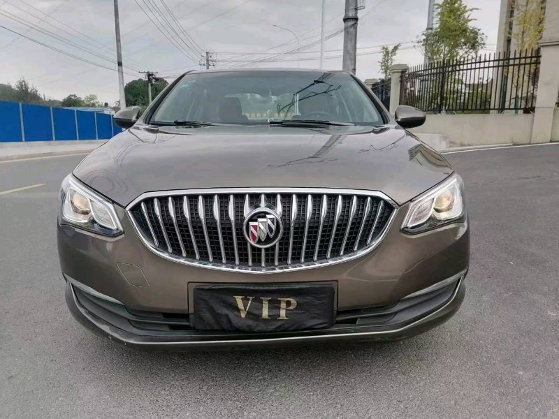 枣庄17年别克英朗1