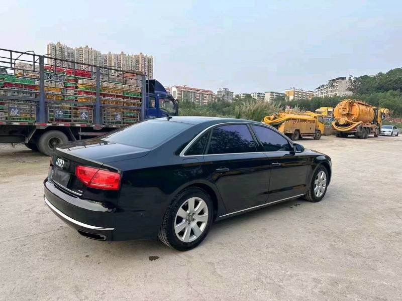南寧13年奧迪A8L7