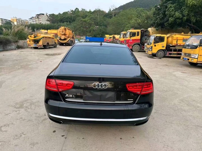 南寧13年奧迪A8L9