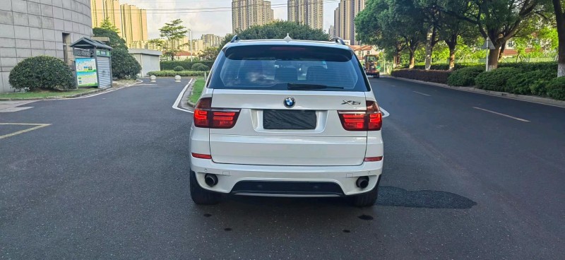 苏州12年宝马X59