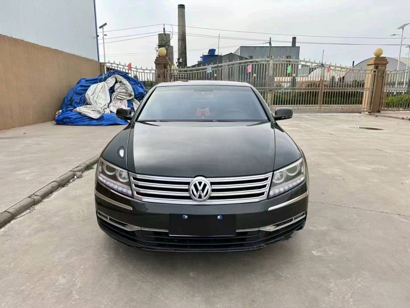 保定12年大众辉腾1