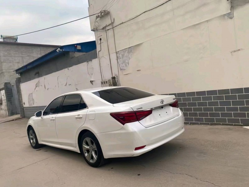 保定16年丰田皇冠4