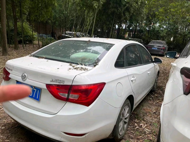 枣庄15年别克英朗5