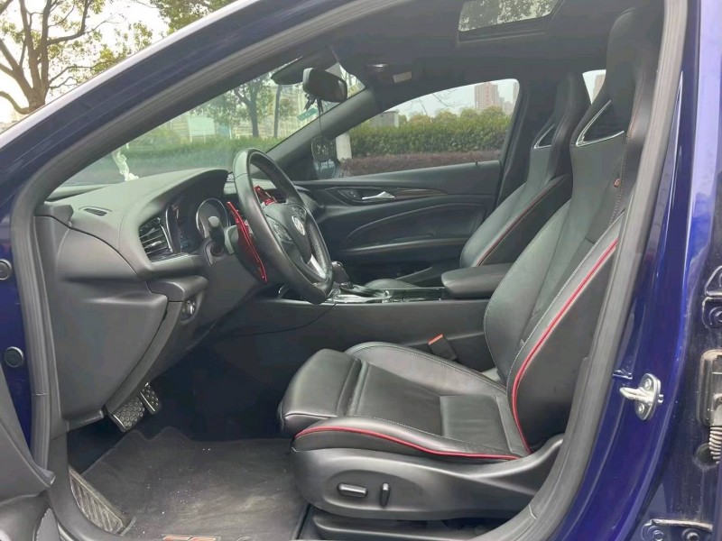 苏州18年别克君威6