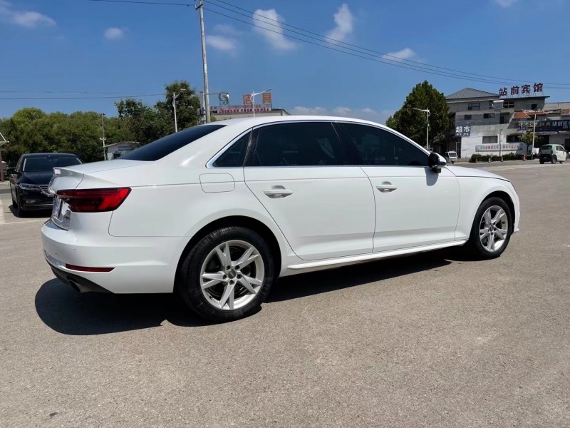 济宁17年奥迪A4L8