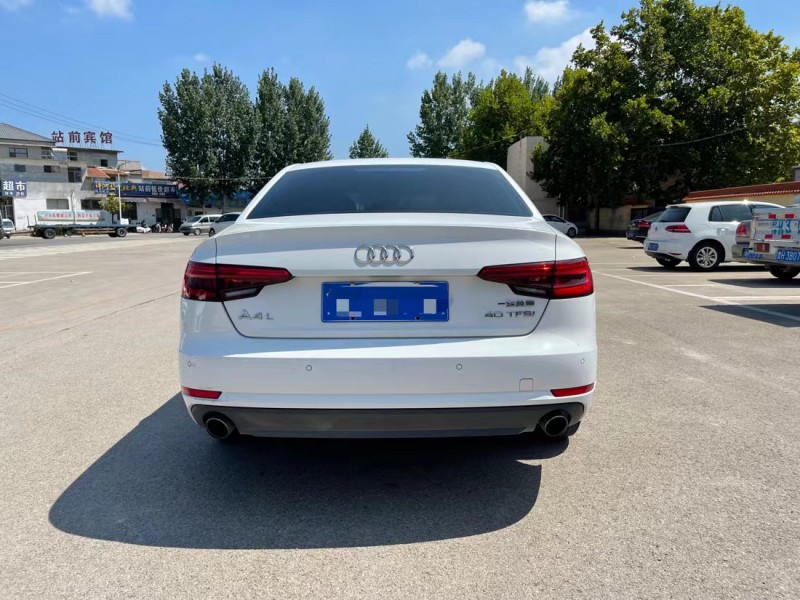 济宁17年奥迪A4L9