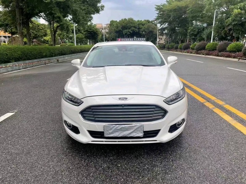 珠海16年福特蒙迪欧1