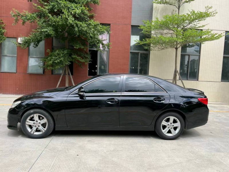 佛山11年丰田锐志4