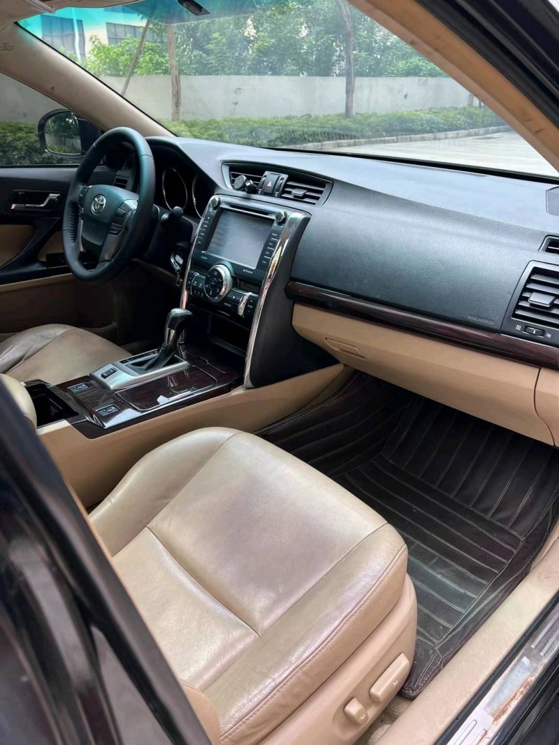 佛山11年丰田锐志7