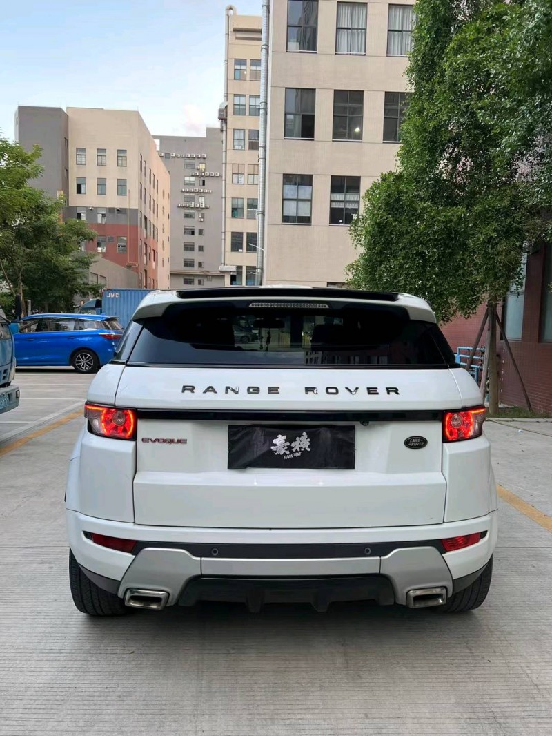 广州12年路虎极光5