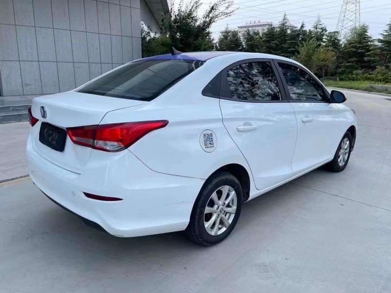 榆林20年长安汽车悦翔4