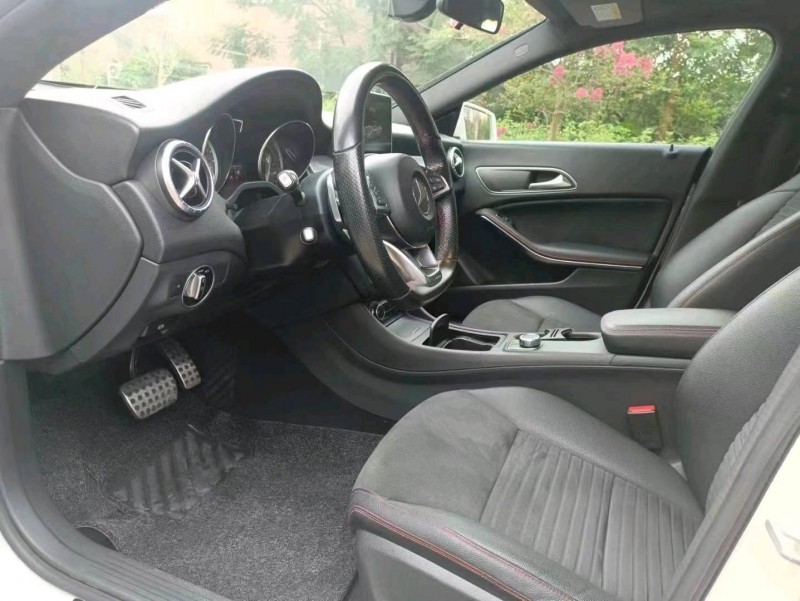 珠海15年奔驰CLA2