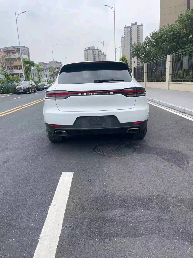 珠海16年保时捷Macan8
