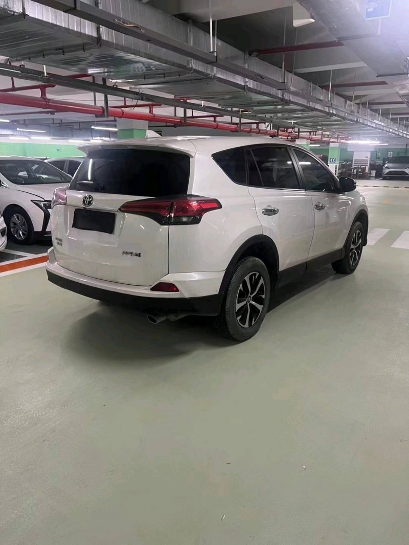 嘉兴19年丰田RAV4荣放7
