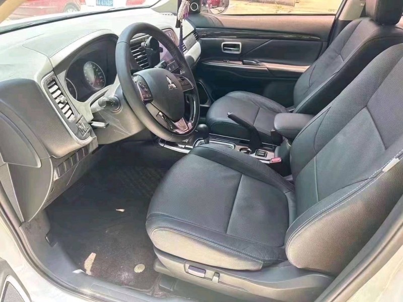 宜昌18年三菱欧蓝德8