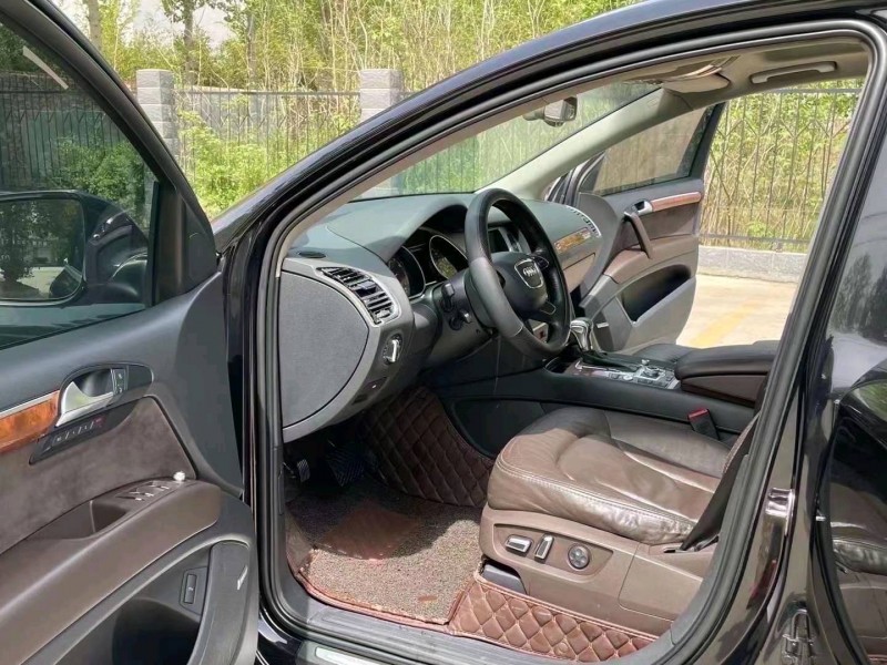 济宁13年奥迪Q76