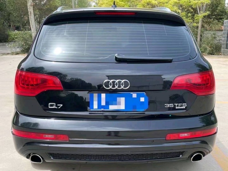 济宁13年奥迪Q79