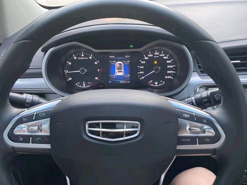 济宁20年吉利帝豪GS5