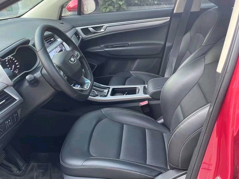 济宁20年吉利帝豪GS7