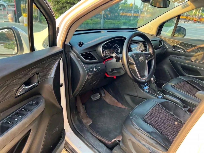 东营16年别克昂科拉8