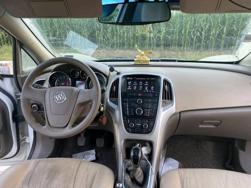 枣庄13年别克英朗GT5