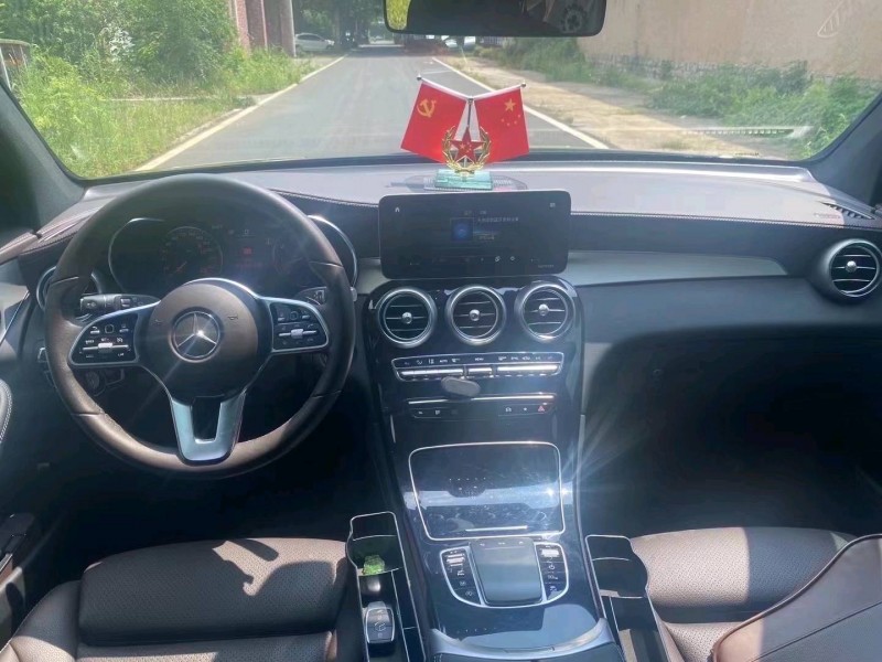 东营21年奔驰GLC5