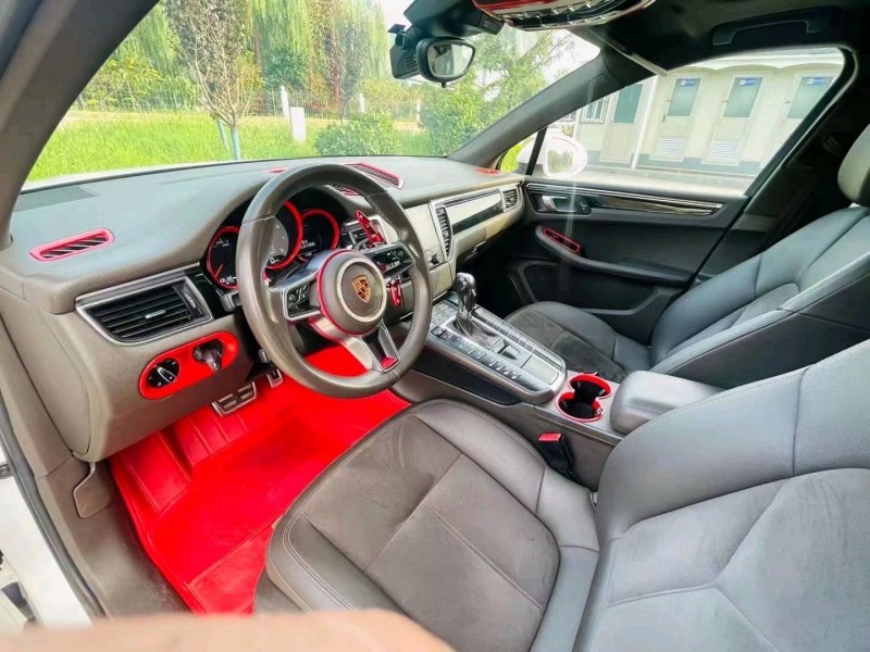 东营17年保时捷Macan6
