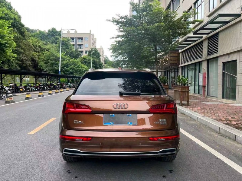 珠海20年奥迪Q55