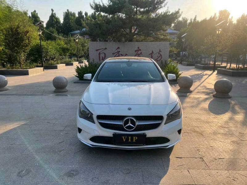 济南18年奔驰CLA1