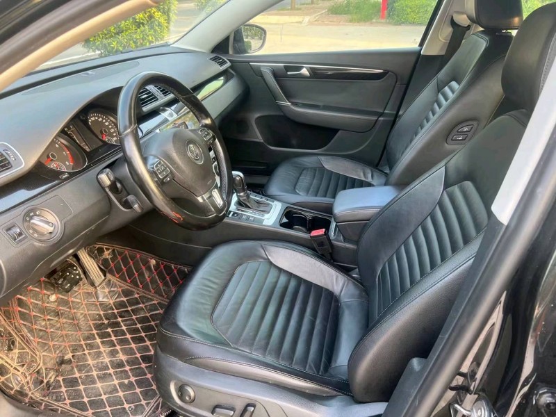 济南14年大众迈腾4