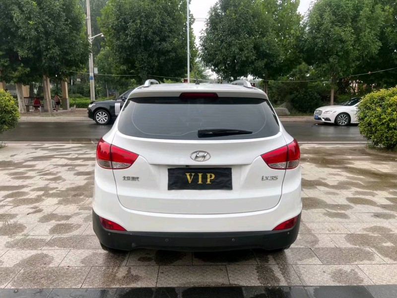 济南16年现代ix359