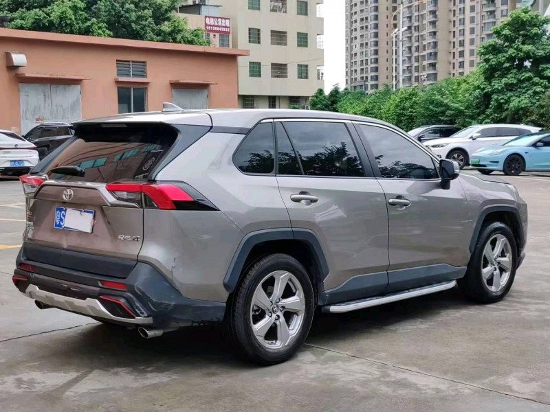 珠海22年丰田RAV43