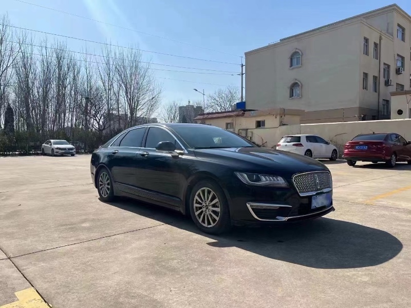 東營20年林肯MKZ5