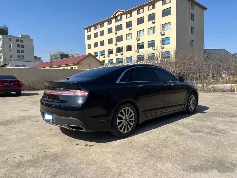 東營20年林肯MKZ6