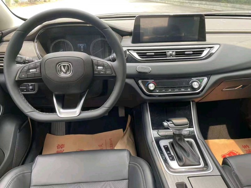 珠海22年长安汽车锐程CC8