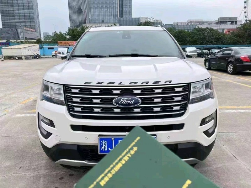 珠海18年福特探险者1