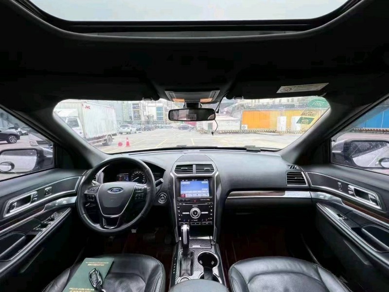 珠海18年福特探险者8