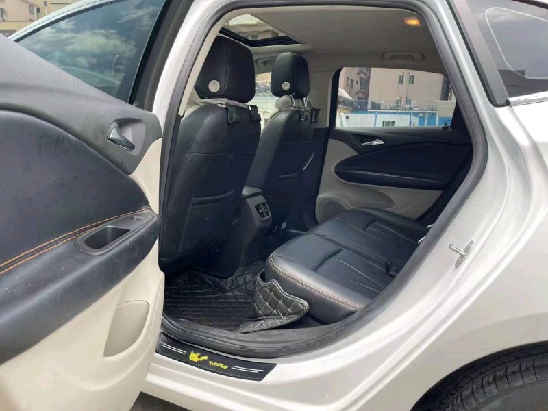 珠海20年别克威朗5