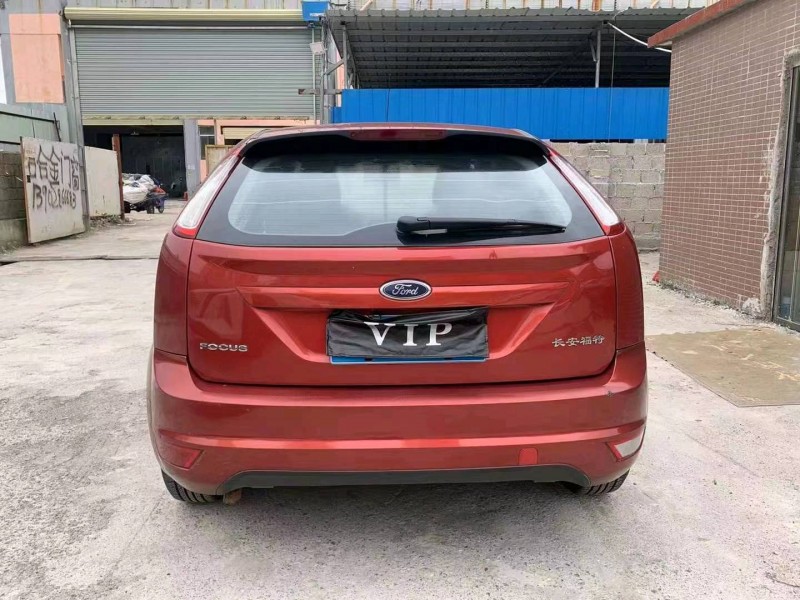 珠海15年福特福克斯9