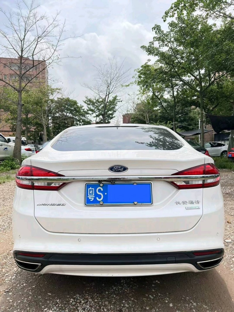 东莞17年福特蒙迪欧9