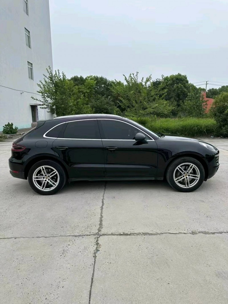 襄陽15年保時捷Macan8