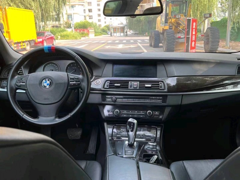 济南11年宝马5系3