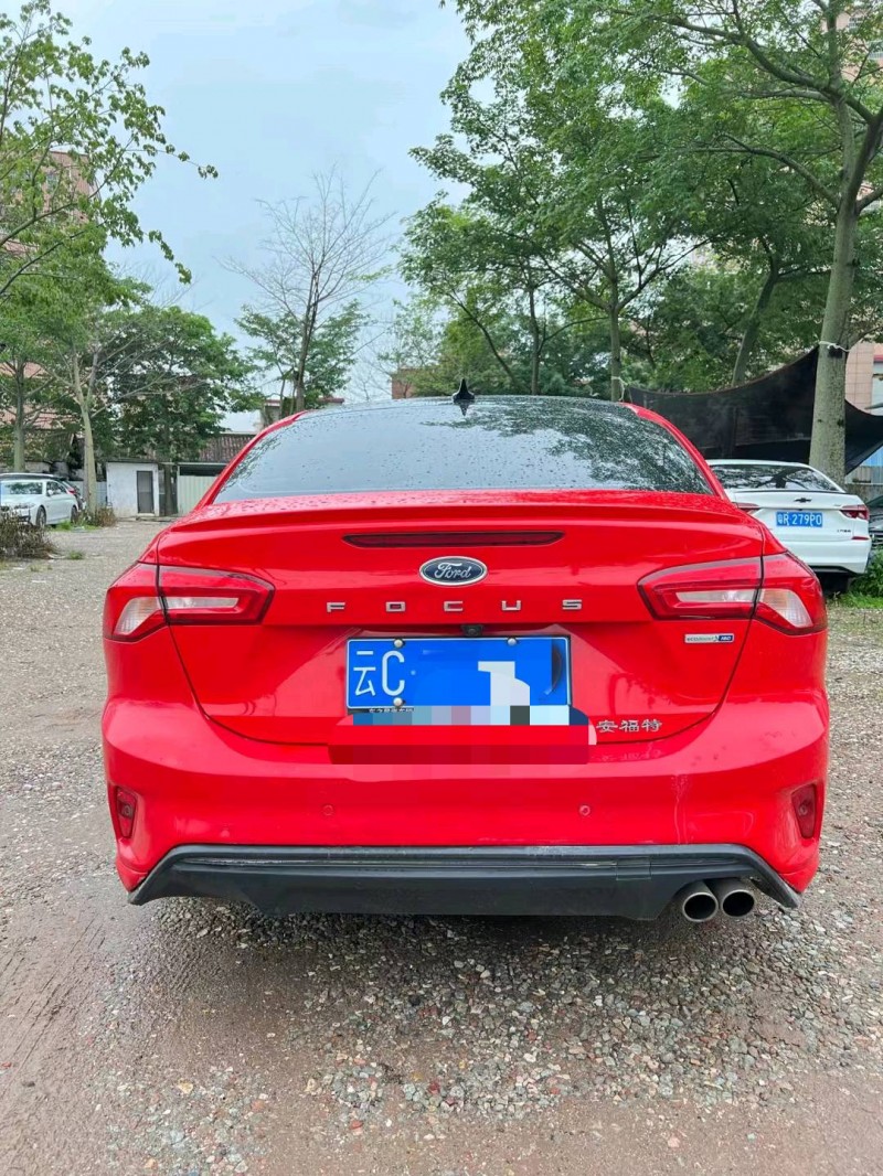 广州20年福特福克斯9
