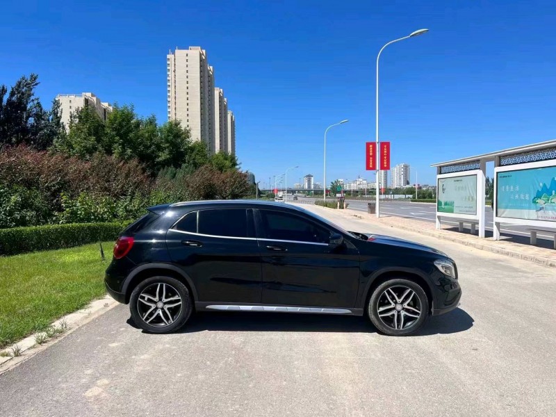 邯郸16年奔驰GLA9